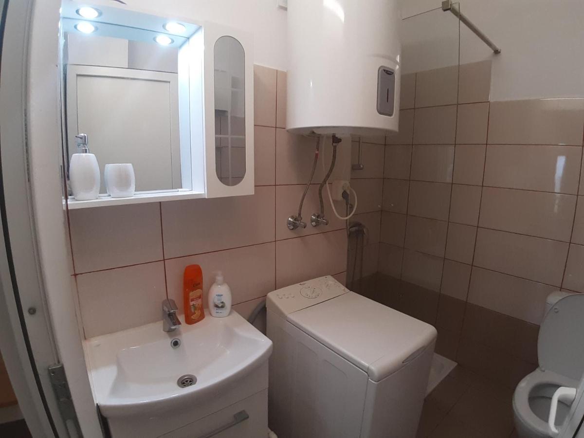 Romantic Calm Apartments Piata Universitate Bucureşti Eksteriør bilde